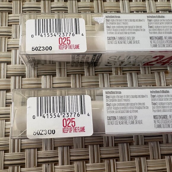 2 Maybelline KEEP UP THE FLAME #025 Super Stay 24 Hour Color Lipstick NEW SEALED - Picture 3 of 4